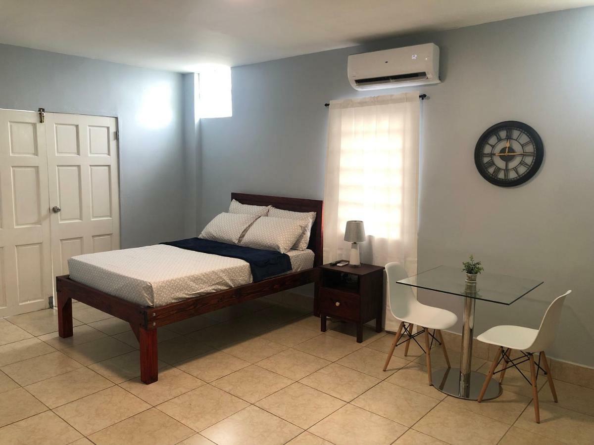 San Juan Metro Host Appartement Buitenkant foto